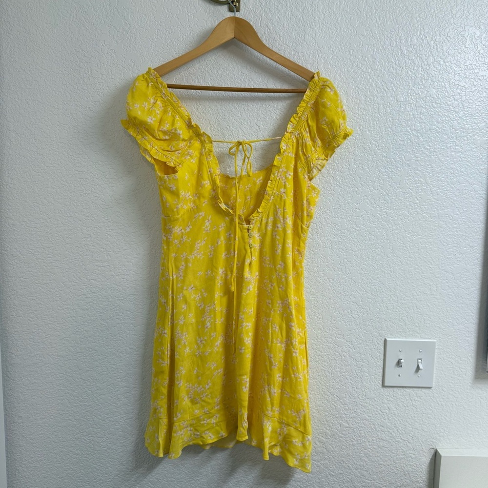 Sophie Rue Yellow Mini Dress Size Medium - Picture 2 of 4